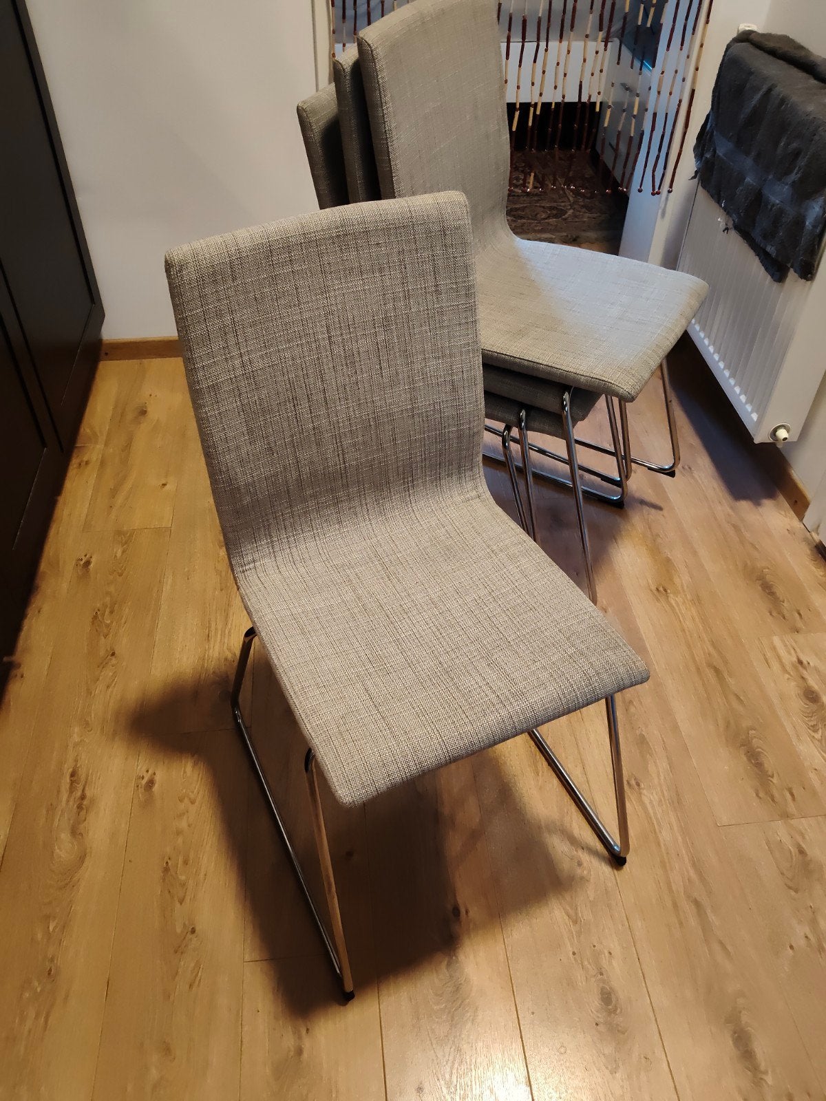 4x Grijze eetkamerstoel, chroom onderstel, Ophalen, Gebruikt, Vier, Ikea