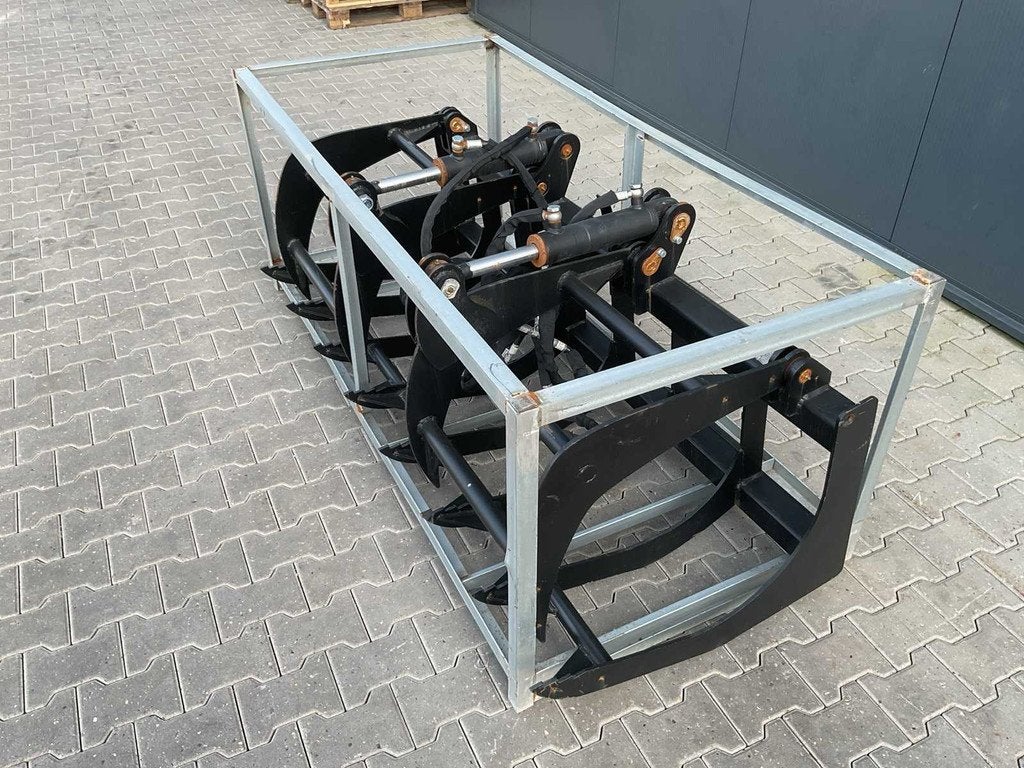 Rhino-Cross Fort Grapple Schranklader, Wiellader of Shovel