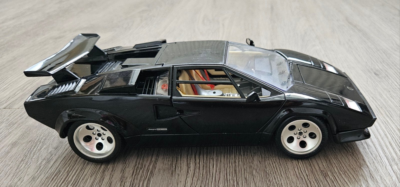 Bburago Lamborghini Countach 1:18 Modelauto Zwart, Ophalen of Verzenden, Zo goed als nieuw, Bburago
