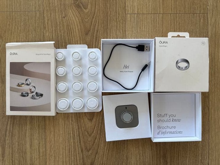 Oura Ring Gen 4 Zilver Maat 10 met oplader en doos, Hartslag, Ophalen of Verzenden, Zo goed als nieuw, Waterdicht