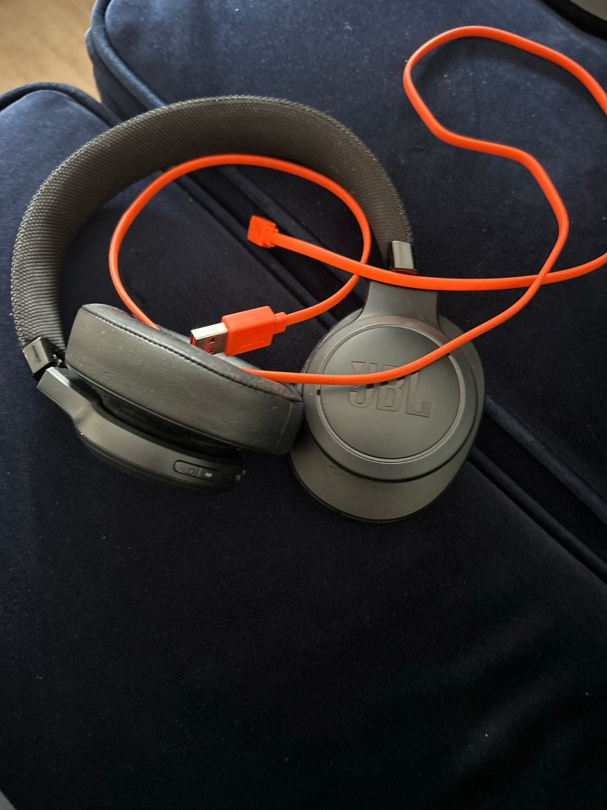 JBL Draadloze Koptelefoon - Zo goed als nieuw