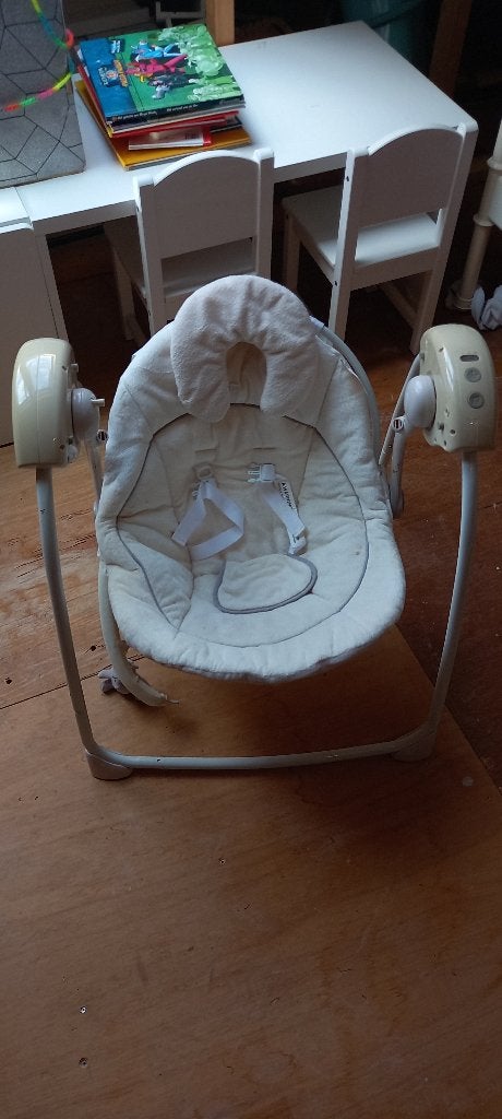 Kinderkraft elektrische babyschommel, Ophalen, Gebruikt, Schommelstoel