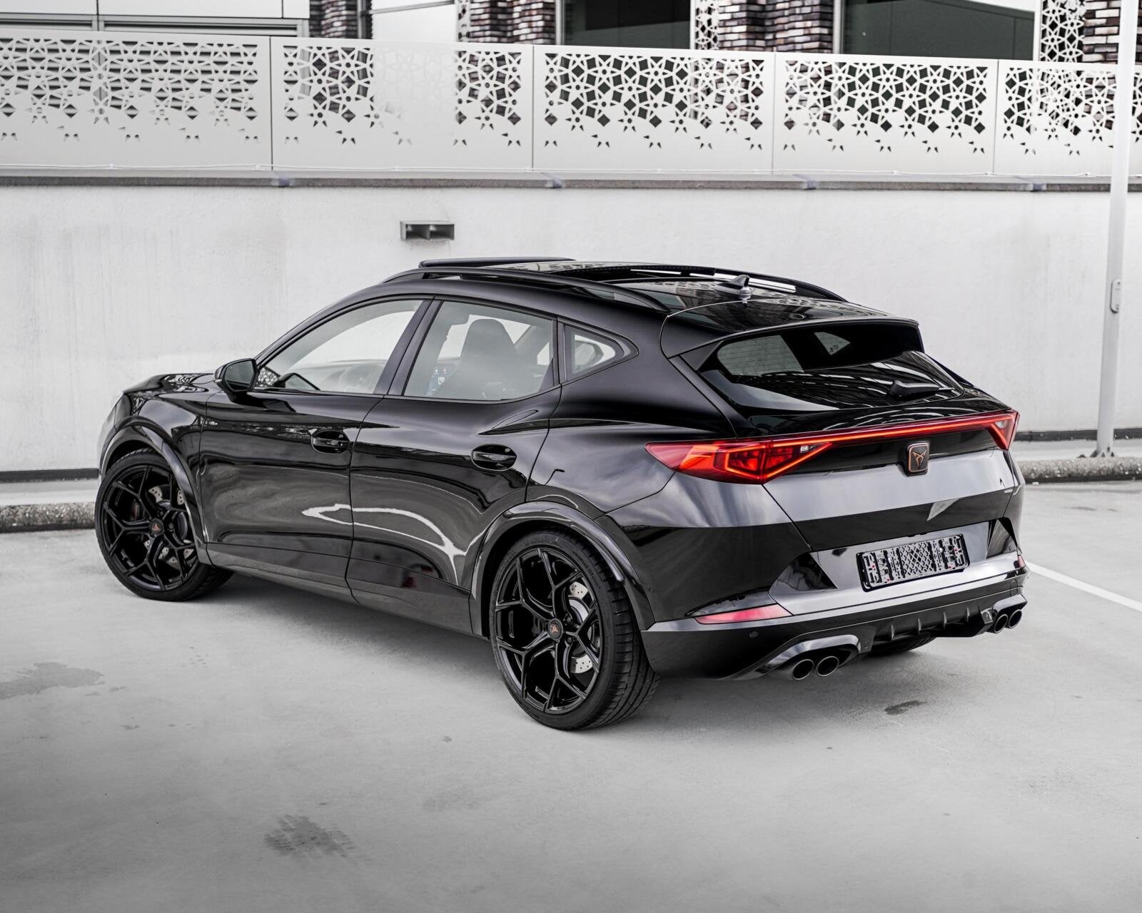 CUPRA Formentor 2.0 TSI 4DRIVE 310PK | PANO | DOWNPIPE | DDC, Auto's, Cupra, Automaat, 4 cilinders, Leder en Stof, Zwart