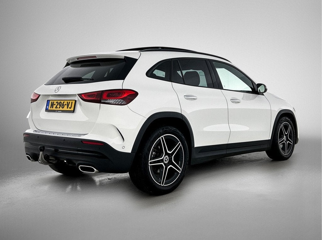 Mercedes-Benz GLA 180 AMG Nightpakket | Panoramadak | Trekha, 12 maanden, 4 cilinders, Wit, Origineel Nederlands