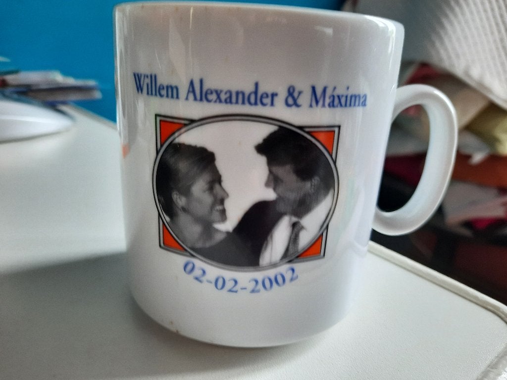mok Willem Alexander & Maxima 02-02-2002, zgan, Ophalen of Verzenden, Zo goed als nieuw, Servies