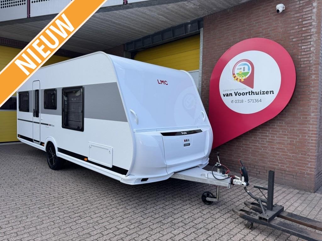 LMC Style 450 D Grey Line, Serviceluik, Standaardzit, Bedrijf, 6 tot 7 meter