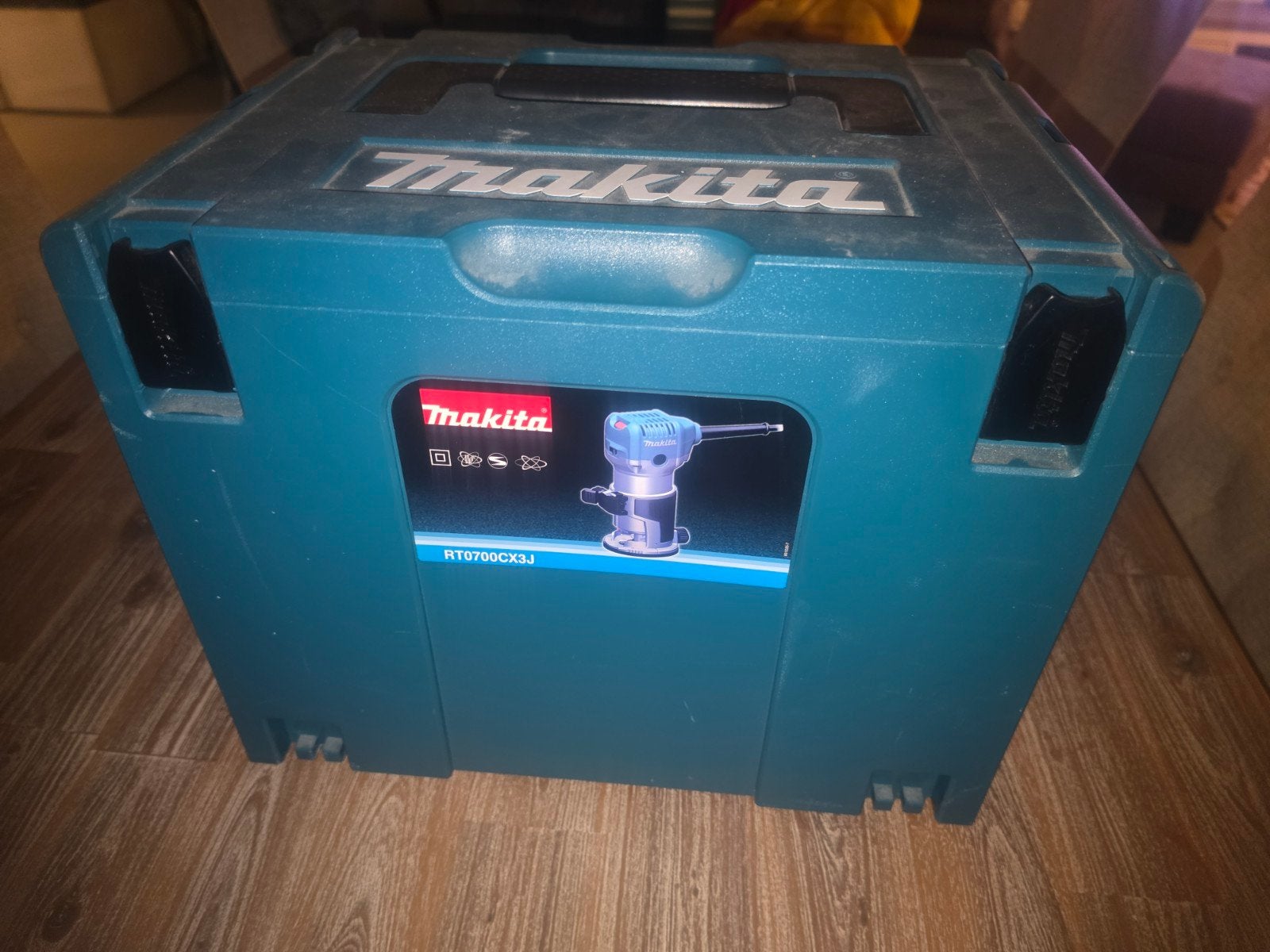 Makita Bovenfrees RT0700CX3J met accessoires, Ophalen, Gebruikt, Elektrisch, Makita