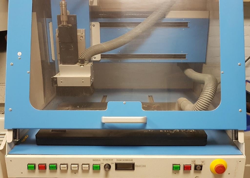 CNC freesmachine, Ophalen, Zo goed als nieuw