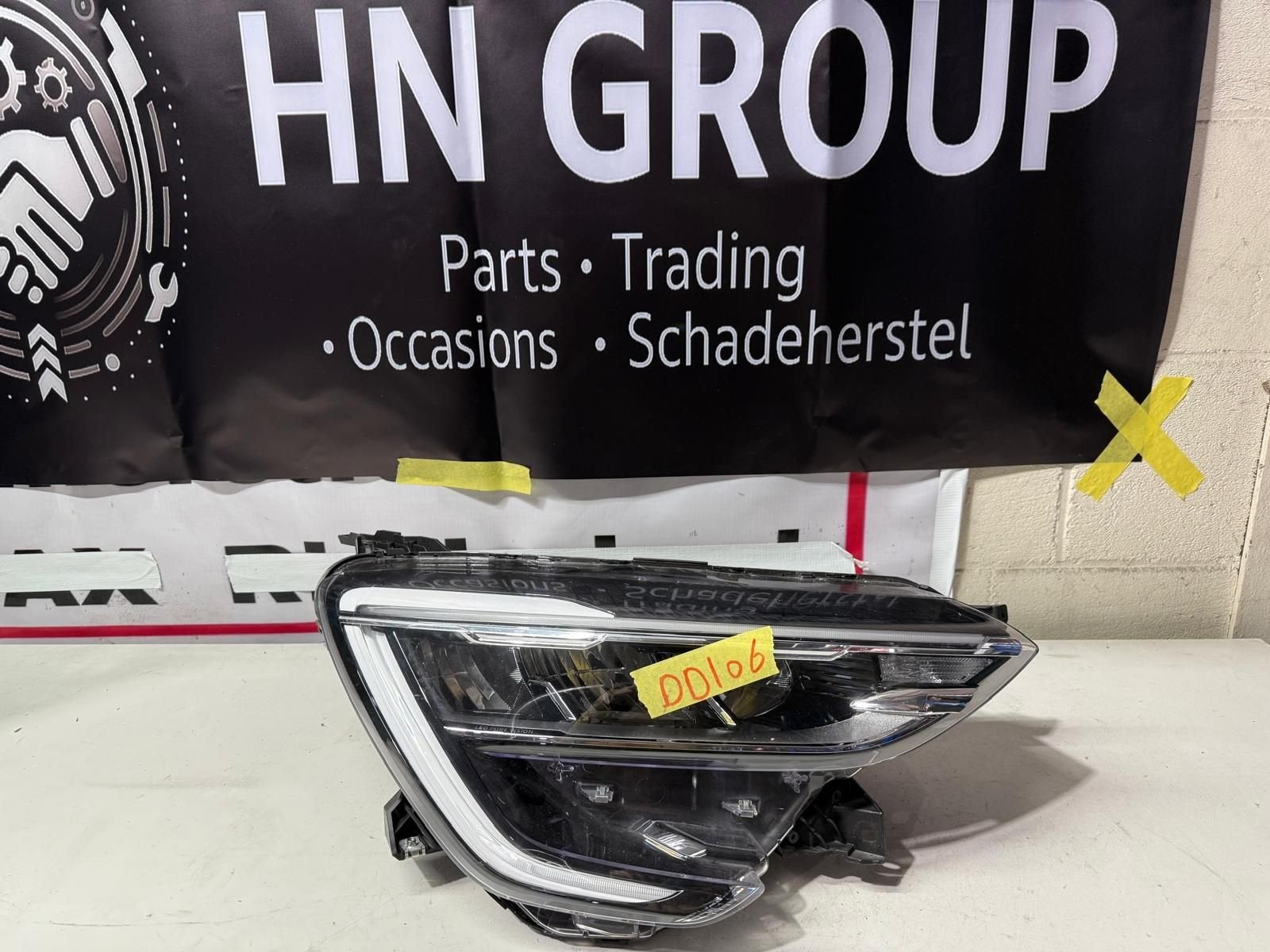 RENAULT ARKANA FULL LED KOPLAMP, Gebruikt, -, -, Ophalen of Verzenden