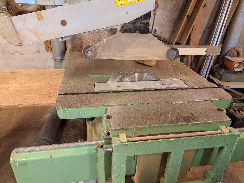 Cirkelzaagmachine met afkorttafel en diverse cirklzaagbladen, Ophalen, Gebruikt, Cirkelzaag, 70 mm of meer