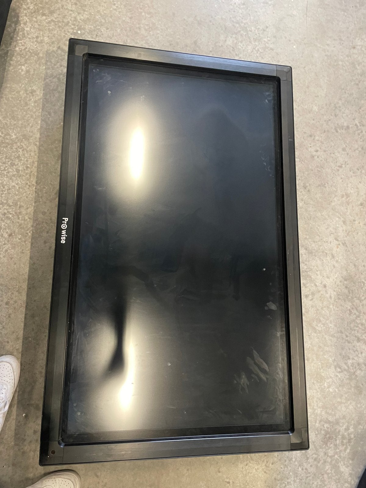 2x prowise 65 inch smartboard, 50 Hz, Zo goed als nieuw, 100 cm of meer, Ophalen