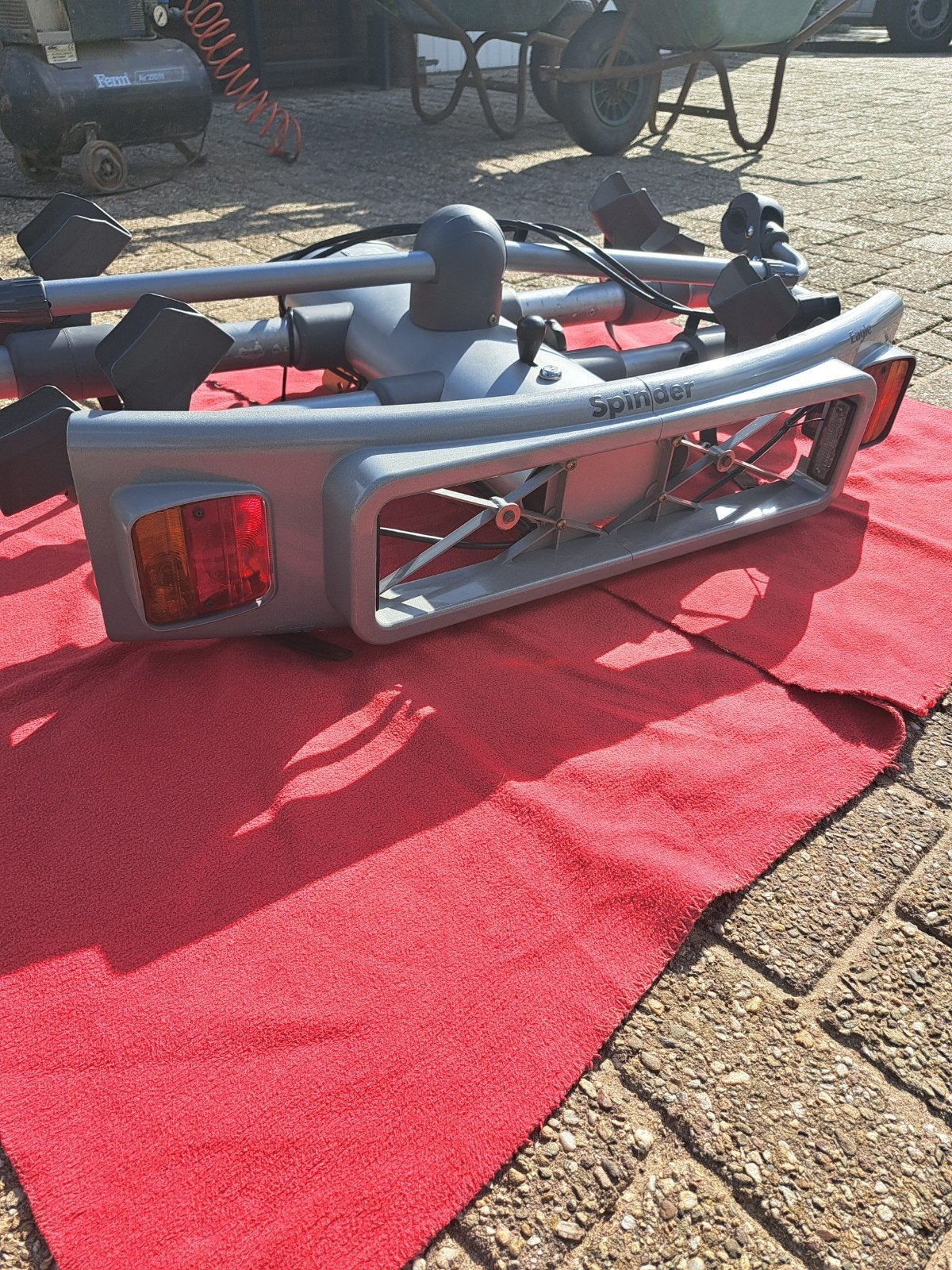Fietsendrager Spinder Eagle RE-2-F  voor 2 fietsen, Ophalen, Gebruikt, 2 fietsen, Trekhaakdrager