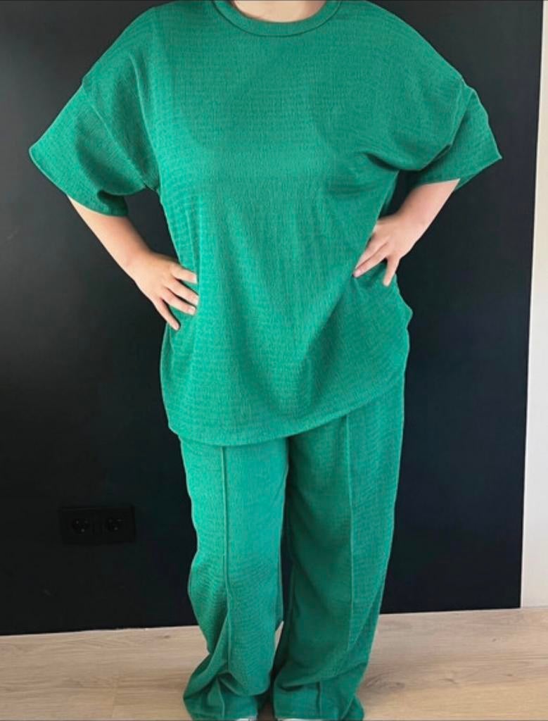 Nieuw comfy set maat L-XL, Ophalen of Verzenden, Nieuw, Maat 46/48 (XL) of groter