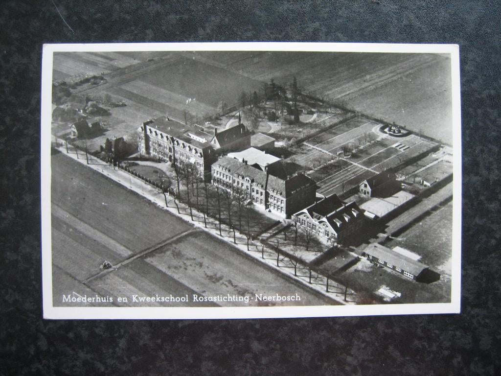 NEERBOSCH kweekschool Rosastichting moederhuis 1951, Ophalen of Verzenden, 1940 tot 1960, Gelderland