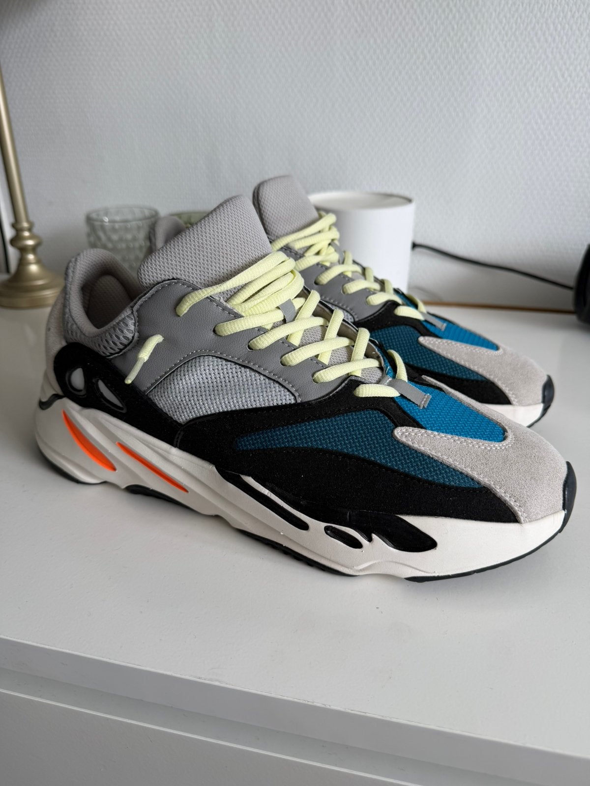 Yeezy, Overige kleuren, Nieuw, Ophalen of Verzenden, Sneakers of Gympen