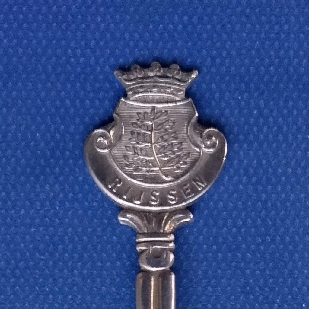 verzilverd lepeltje Rijssen (posthoorn), bewerkt bakje, Ophalen of Verzenden