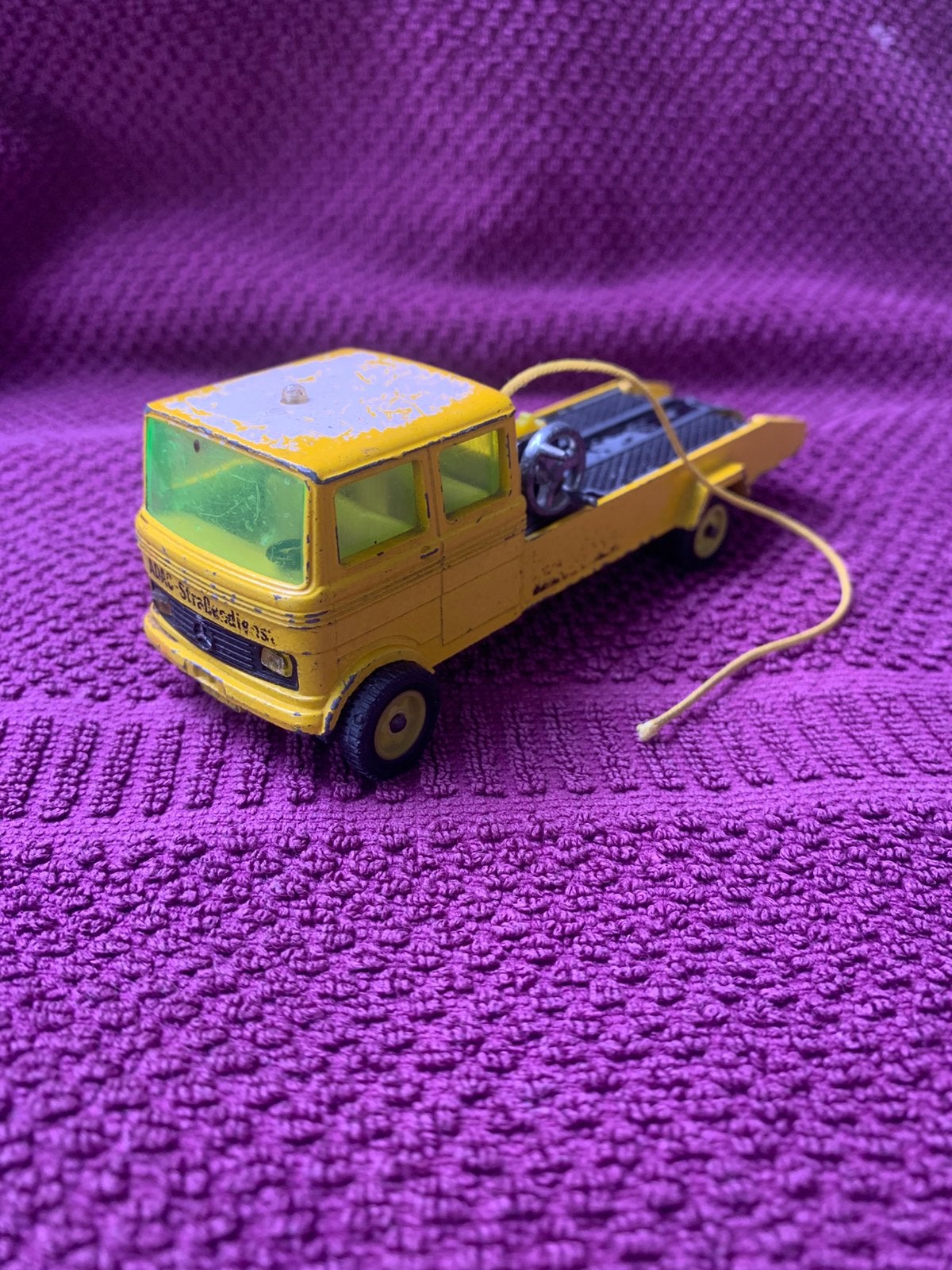 Siku Mercedes-Benz LP 608 "ADAC Straßen-dienst, Ophalen of Verzenden