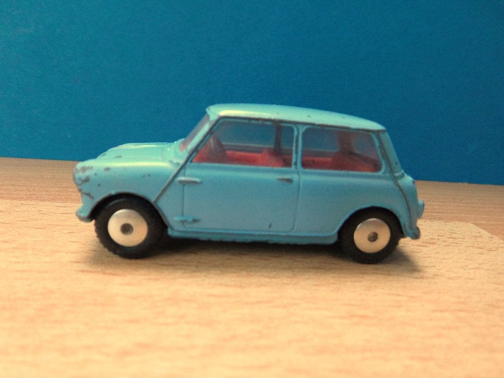 Corgi Toys Morris Mini Minor in licht bespeelde staat, Ophalen of Verzenden, Gebruikt, Auto, Corgi