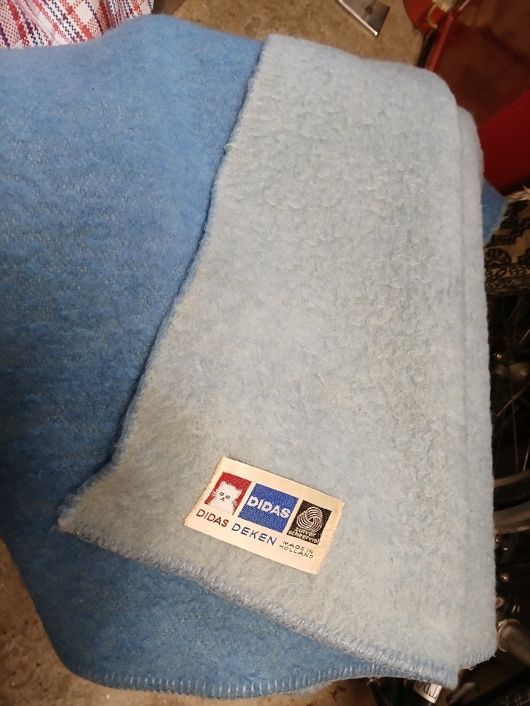 wollen deken, Huis en Inrichting, Woonaccessoires | Plaids en Woondekens, Gebruikt, Wol, 160 cm, Ophalen of Verzenden