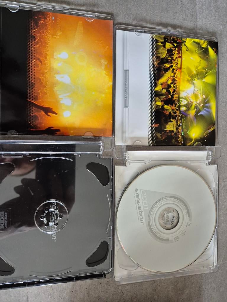 Sensation White 2006 Compleet & Sensation Black (hoes), Cd's en Dvd's, Cd's | Dance en House, Ophalen of Verzenden, Gebruikt, Dance Populair