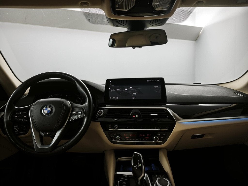 BMW 5-serie Touring 530e Business Edition Plus 292PK | Cruis, Auto's, BMW, 1998 cc, Achterwielaandrijving, Gebruikt, 4 cilinders
