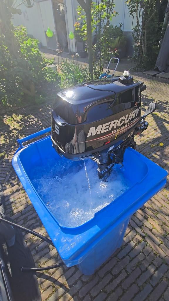 Mercury 5/6 PK in nieuwstaat - extreem weinig vaaruren, Watersport en Boten, Buiten- en Binnenboordmotoren, Ophalen, Zo goed als nieuw