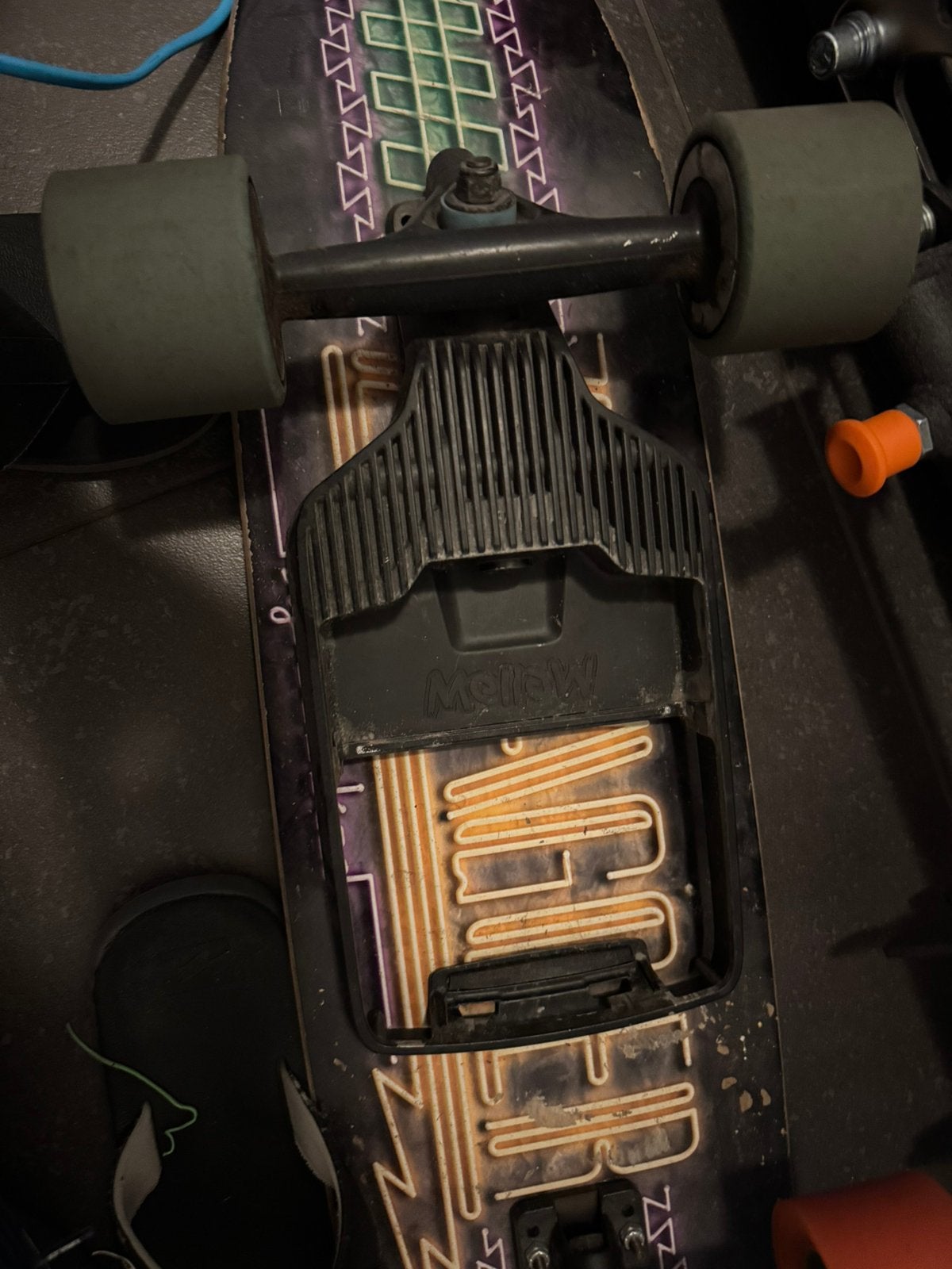 Mellow drive zonder accu wel met lader en front trunks, Ophalen, Zo goed als nieuw
