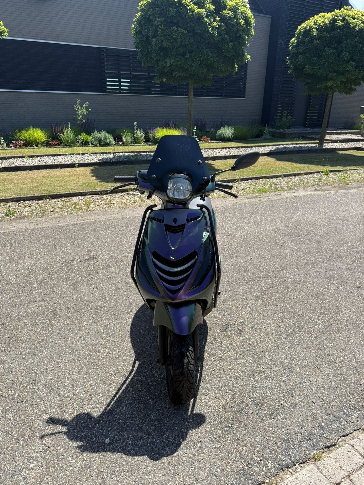 Piaggio Zip 4T Mystic Purple/Green, Fietsen en Brommers, Scooters | Piaggio, Ophalen, Maximaal 45 km/u, Zip, Zo goed als nieuw