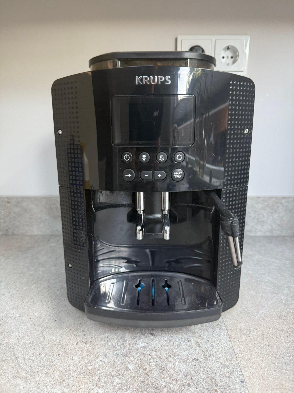 Krups Arabica EA8160 Volautomatische Espressomachine, Witgoed en Apparatuur, Koffiezetapparaten, Ophalen of Verzenden, Zo goed als nieuw