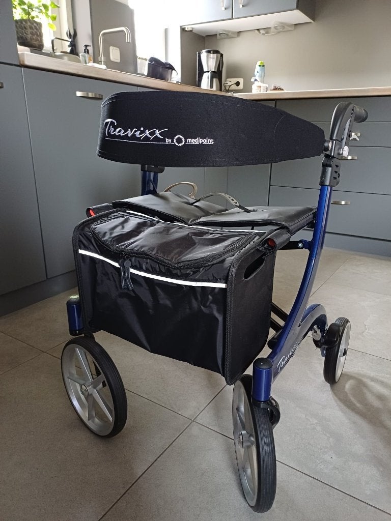 Rolator Travixx Deluxe van het merk Travixx, Diversen, Rollators, Ophalen, Opvouwbaar, Zo goed als nieuw