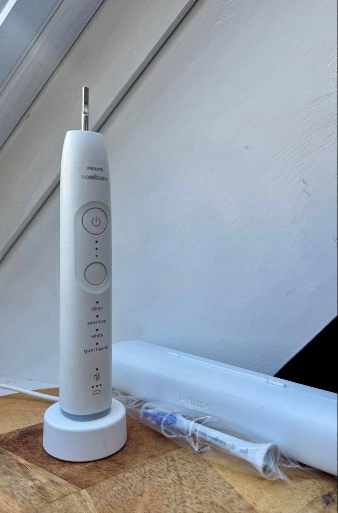 Philips Sonicare 7100 elektische tandenborstel, Ophalen of Verzenden, Zo goed als nieuw, Mondverzorging