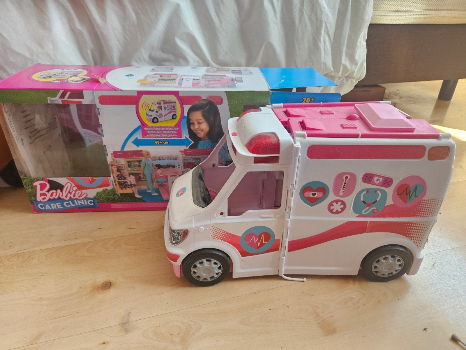Barbie Care Clinic Ambulance Speelset, Ophalen, Zo goed als nieuw, Meisje