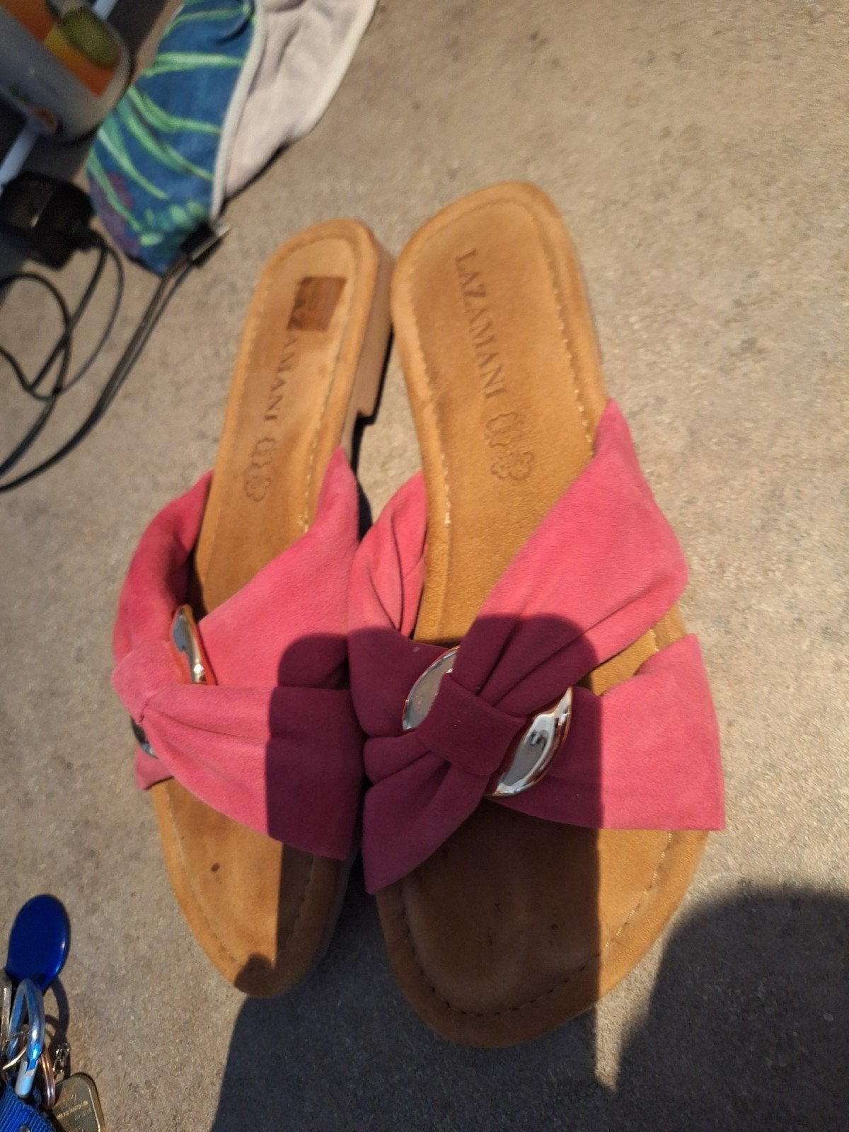2 paar leren slippers zgan mt 40 nu €30, Ophalen of Verzenden, Zo goed als nieuw