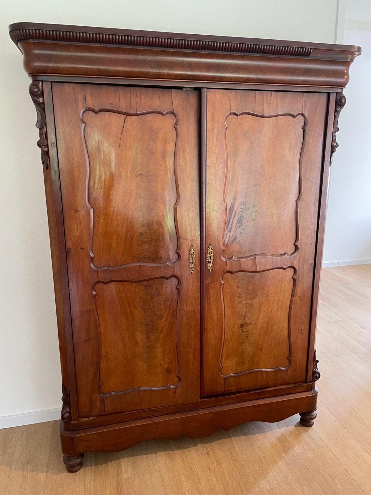 Kast, Ophalen