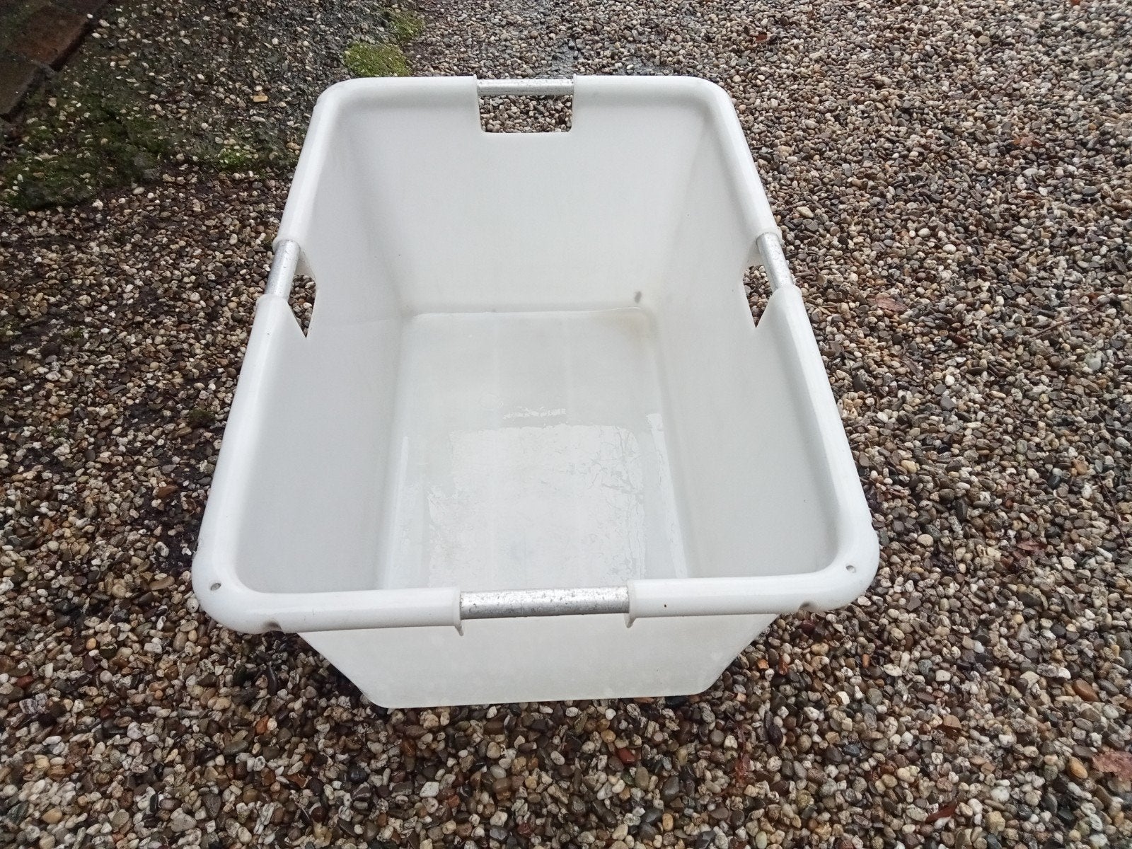 grote stevige kunststof bak met metalen handvaten, Ophalen, 100 cm of meer, 60 cm of meer, 50 cm of meer