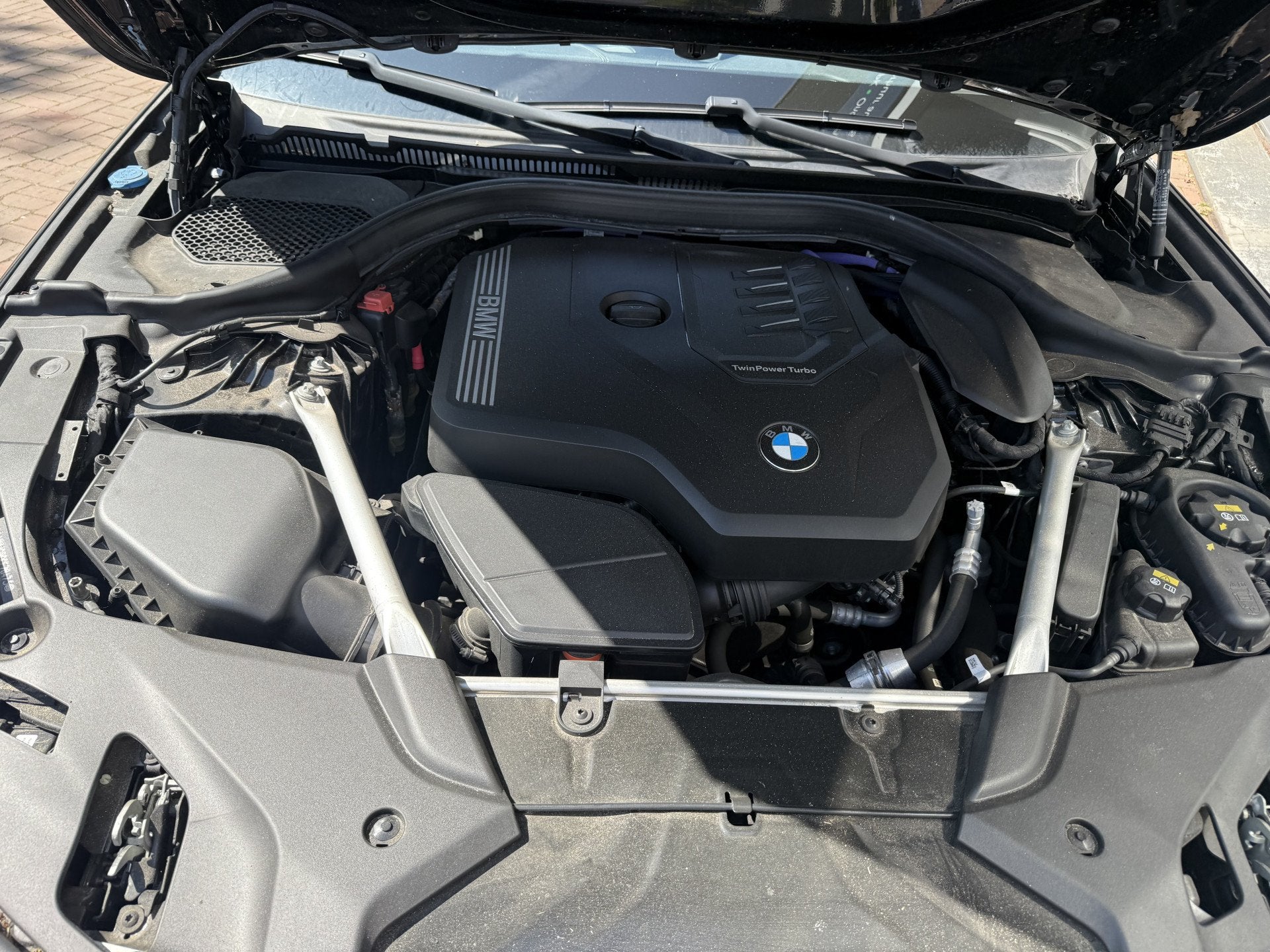 Foto 83 van BMW 5 Serie Touring 520i High Executive | Pano | Leder | 04-