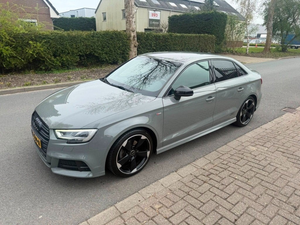 Audi A3 Limousine TFSI CoD Sport S Line Edition/ECC/Cruise c, Auto's, 4 cilinders, Origineel Nederlands, Bedrijf, Sedan