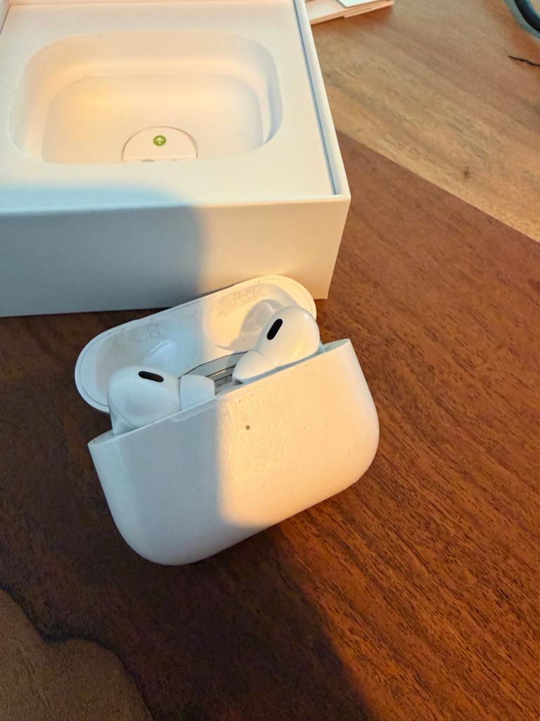 AirPods Pro 2 - Origineel Apple, bon als bewijs, Ophalen of Verzenden, Zo goed als nieuw