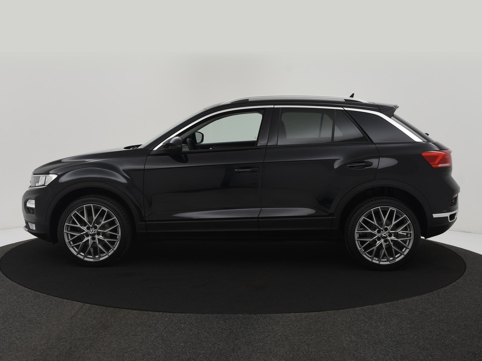 Volkswagen T-Roc 1.0 TSI Style NAVI|CAMERA|CLIMA|ACC|19INCH|, Voorwielaandrijving, Stof, Gebruikt, 116 pk