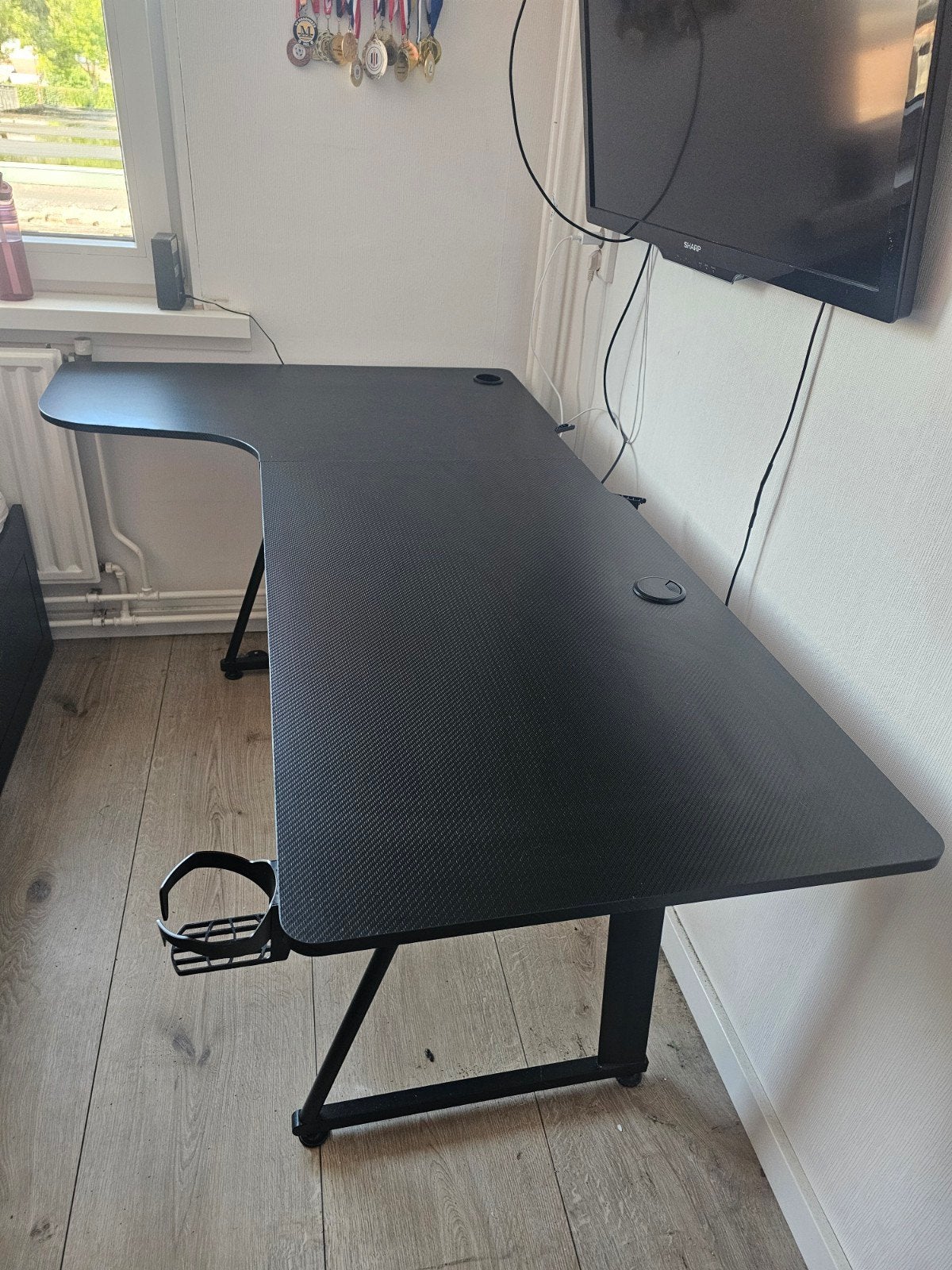 Mooi zwart hoek gamingbureau / gamebureau, Huis en Inrichting, Bureaus, Ophalen, 160 cm, 100 cm, Zo goed als nieuw