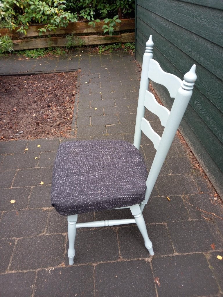 Gezellige stoelen met stoffen zitting, Ophalen, Hout, Gebruikt, Twee