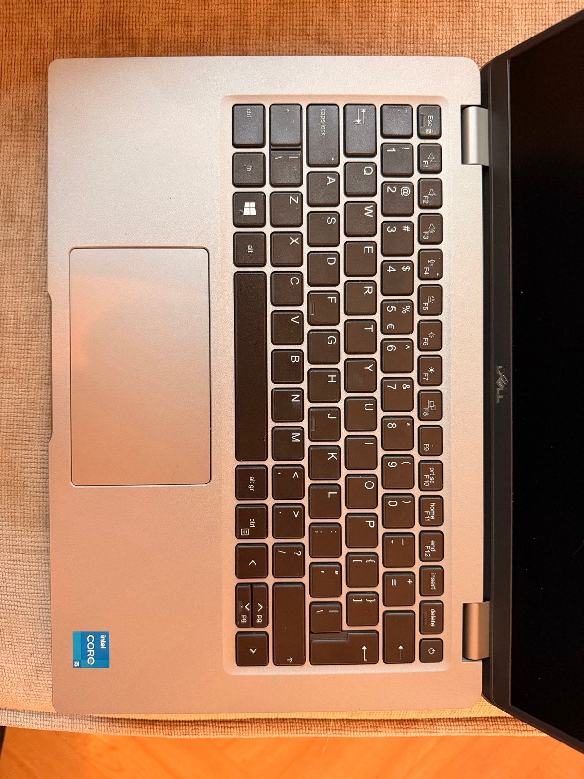 Foto 2 van Dell Latitude 5430 | i5-1245U | 16GB | 256GB SSD | Garantie