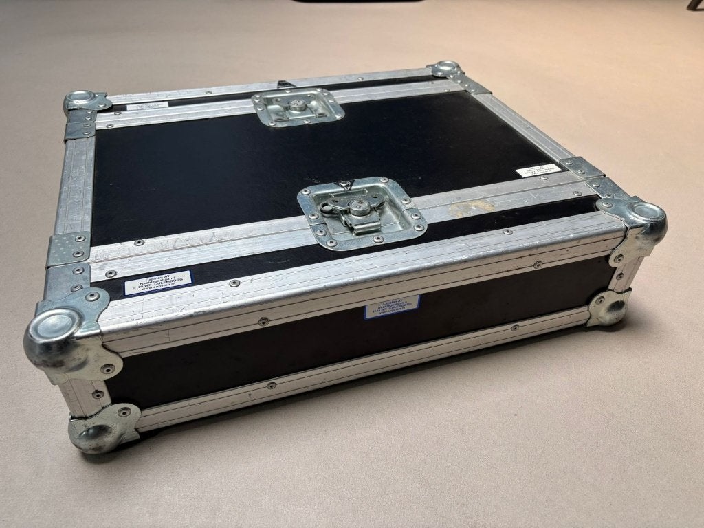Flightcase 2HE met apparatuur, Verzenden, Gebruikt, Overige instrumenten, Flightcase