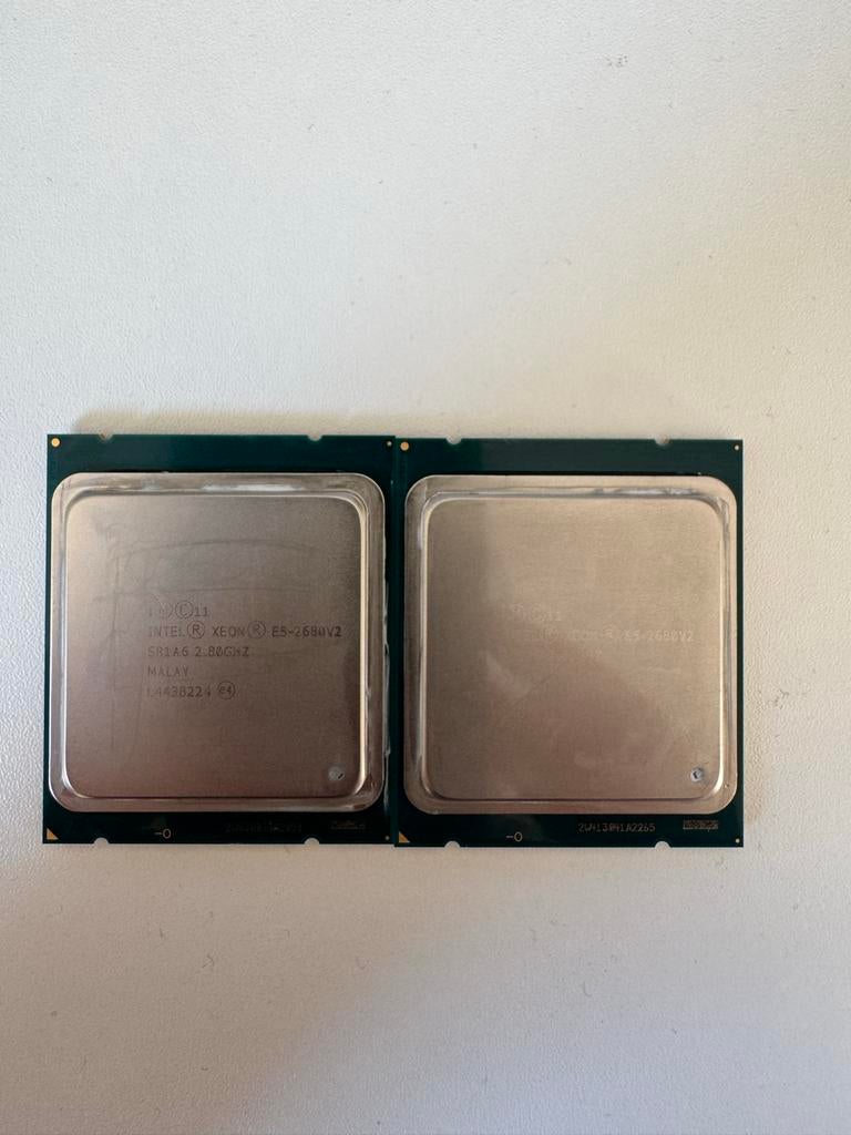 Intel Xeon E5-2680v2 Processor - Krachtige Server CPU, Ophalen of Verzenden, Gebruikt, 10-core, 2 tot 3 Ghz