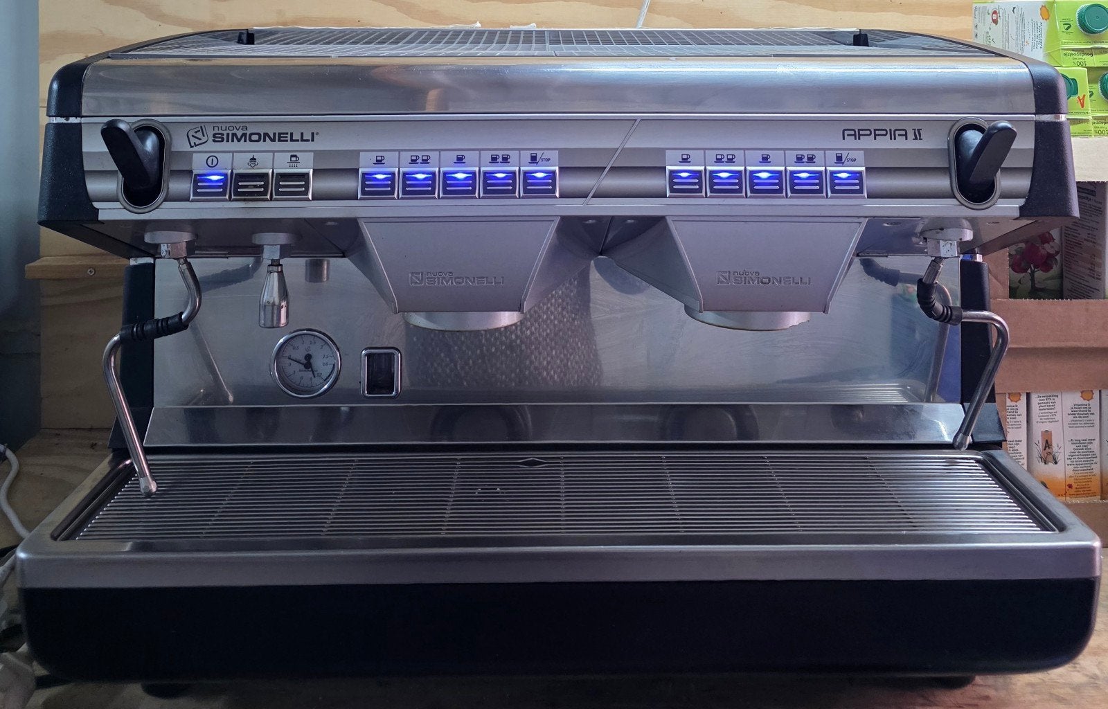 Simonelli Appia II koffiezetapparaat - Goed onderhouden, Gebruikt, 10 kopjes of meer, Gemalen koffie, Combi