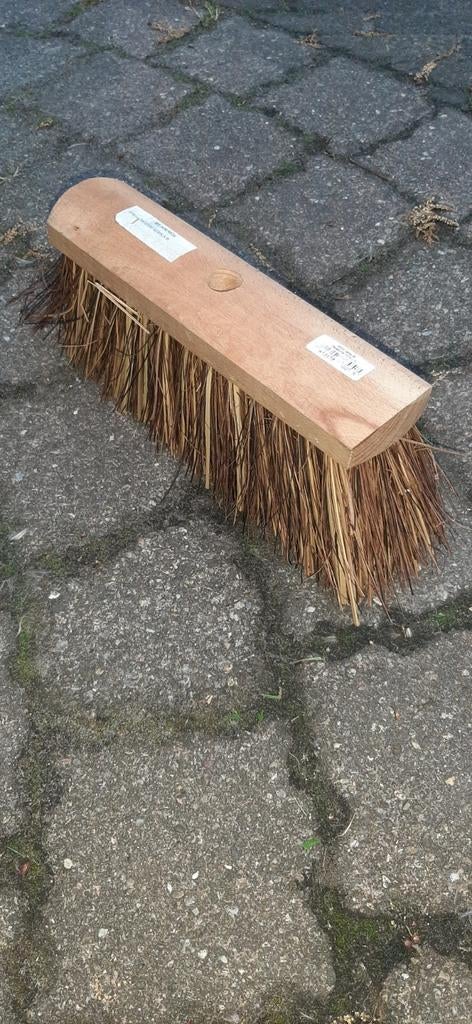 Nieuwe bezem borstel, Ophalen, Bezem of Borstel