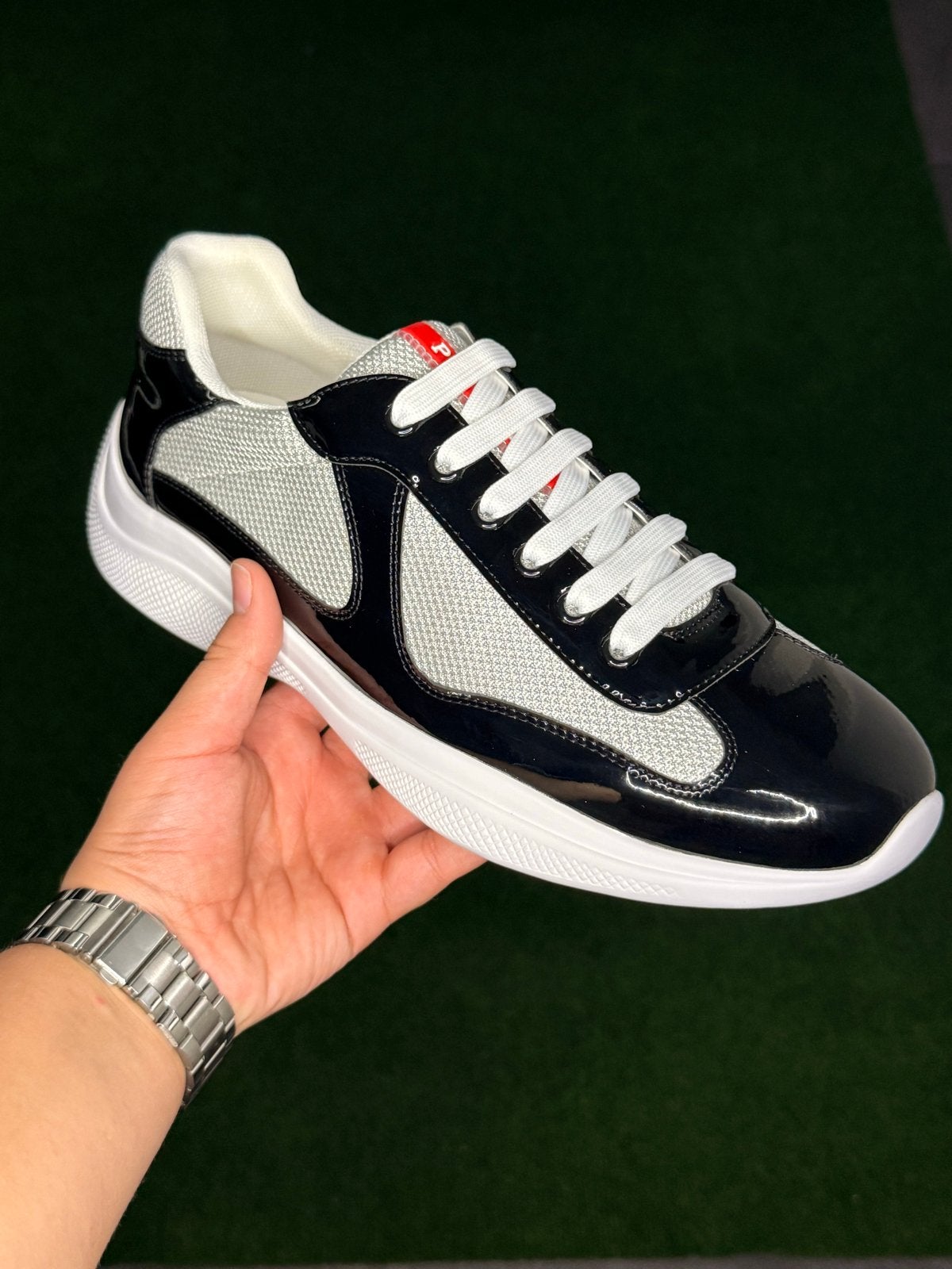 Prada Sneakers Rood & Zwart met Tassen en Certificaat, Kleding | Heren, Ophalen of Verzenden, Nieuw, Zwart, Sneakers of Gympen