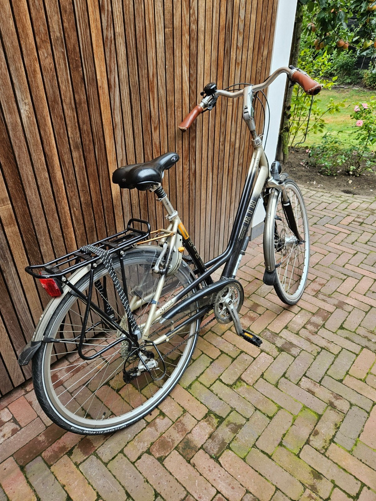 RIH Z-800 Damesfiets - Comfortabel en compleet, Fietsen en Brommers, Velgrem, Versnellingen, Ophalen, Overige merken