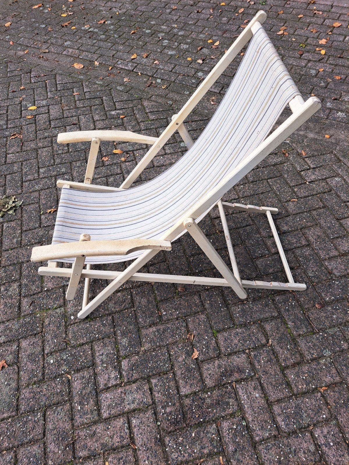 Vintage verstelbare witte houten strandstoel, Ophalen