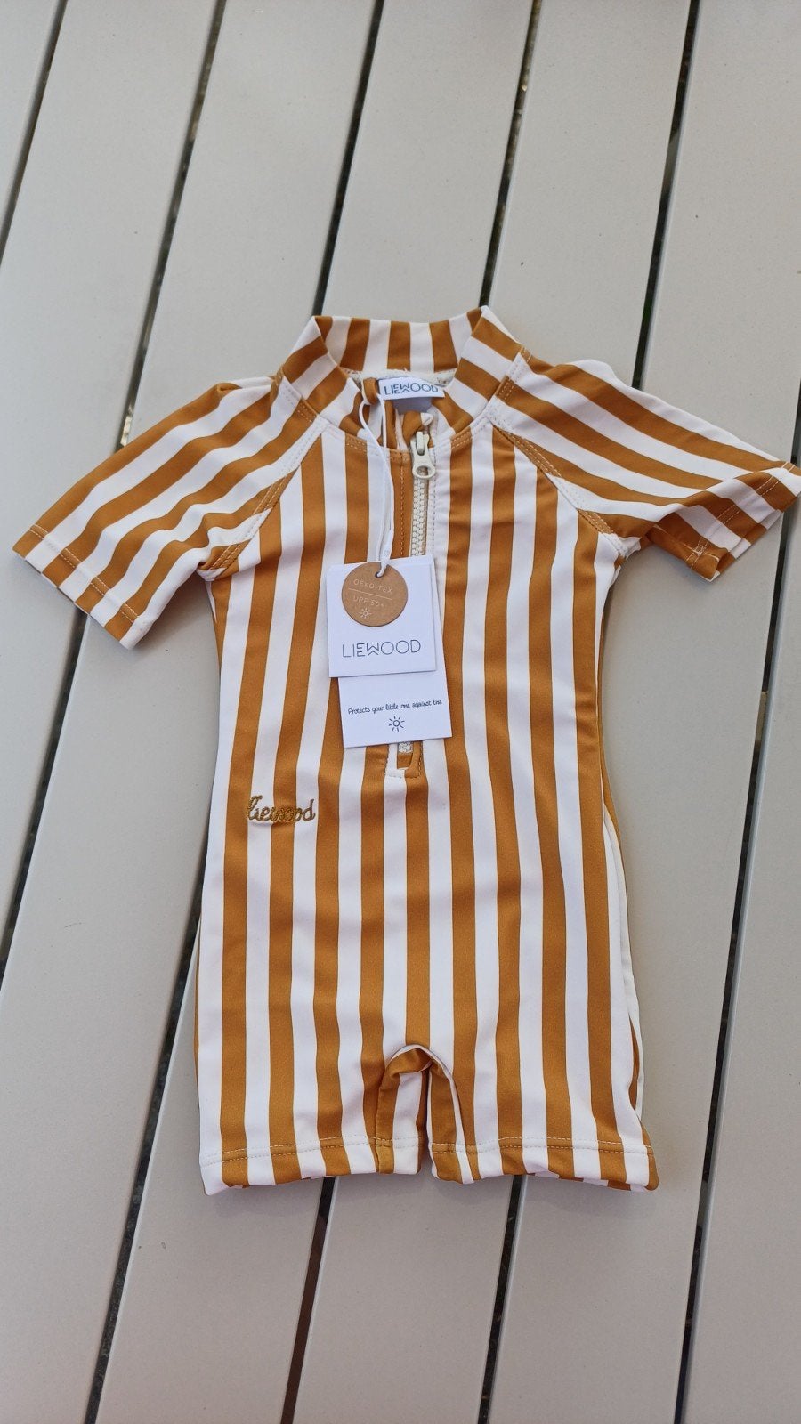 Liewood UV Zwemoutfit Unisex Mosterd Geel / Wit Maat 56/62, Nieuw, Overige maten, Ophalen of Verzenden, Liewood